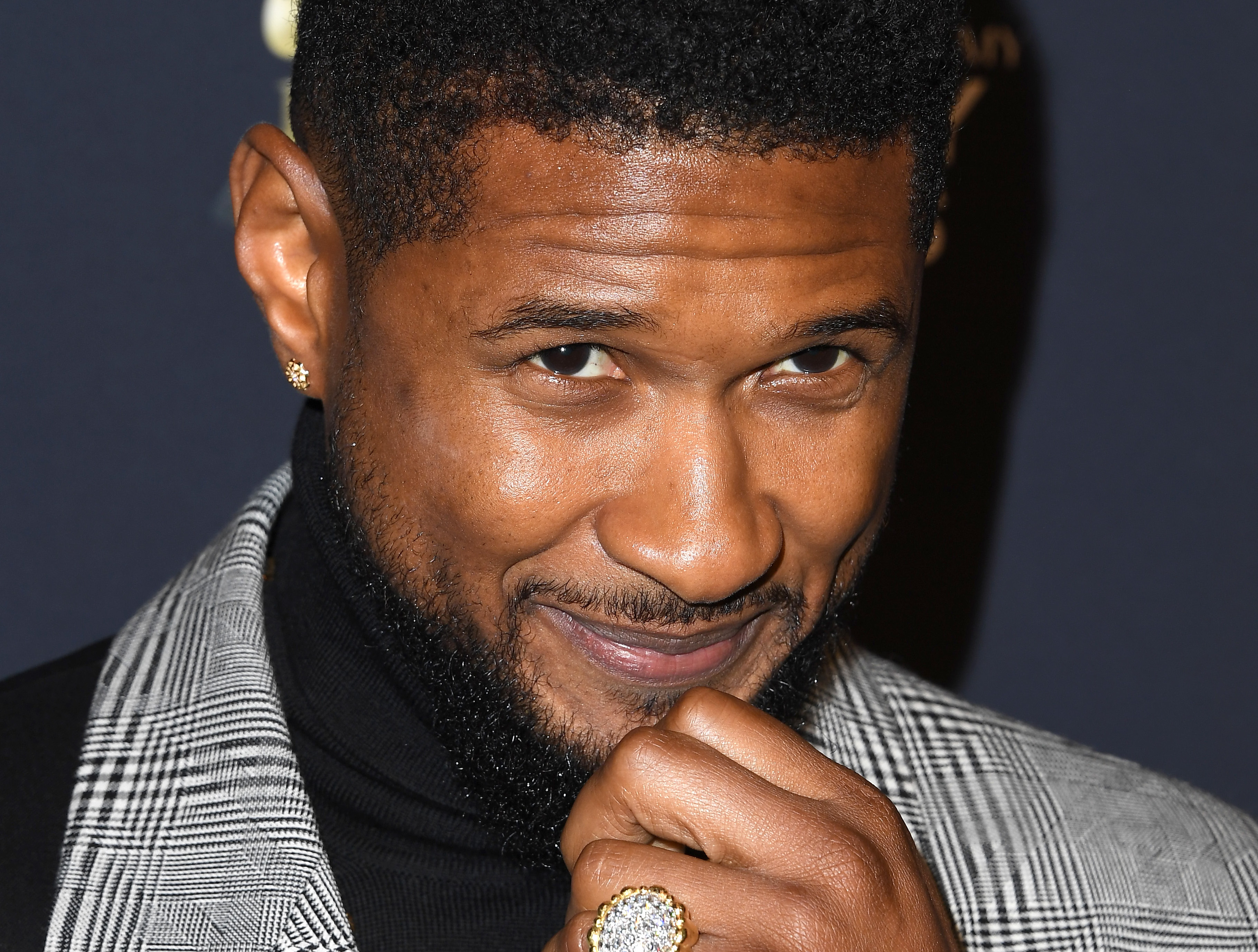 Usher at the Pre-GRAMMY Gala and GRAMMY Salute to Industry Icons Honoring Sean "Diddy" Combs - Arrivals