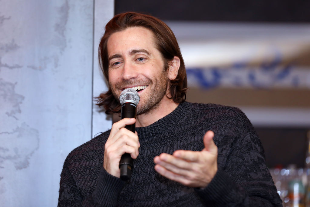 Another One Bites The Must: Jake Gyllenhaal Continues Caravan Of Crusty Celebs Confessing They Barely Bathe