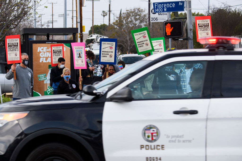 TOPSHOT-US-POLICE-CRIME-UNREST-RACISM