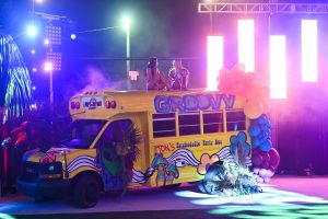 2Chainz Birthday Hippie Style