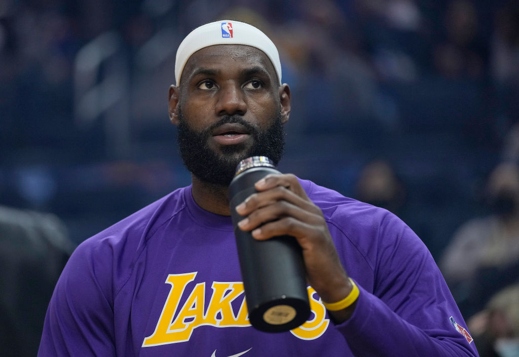 Los Angeles Lakers v Golden State Warriors