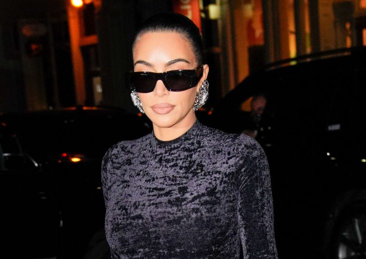 Holiday Kompromise: Kim K Hangs Khristmas Stocking For Kanye After Filing Docs To Be Declared 'Legally Single'