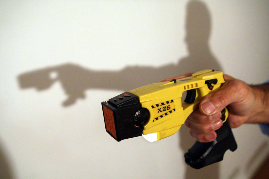 SECURITE-POLICE-ARMES