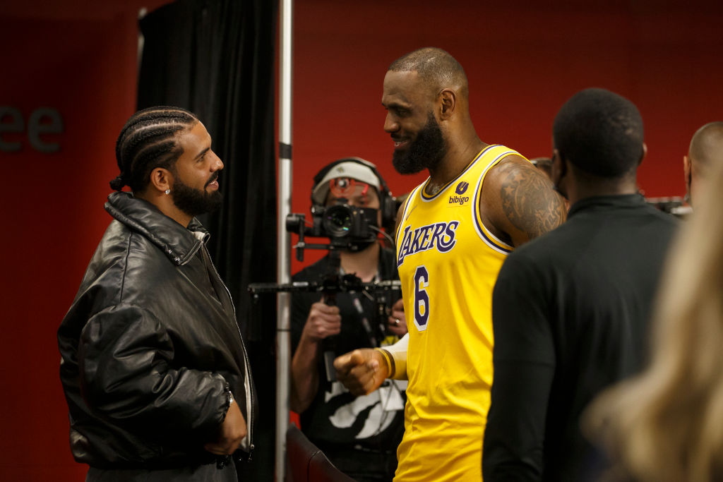 A Lil’ Positivity: Drake Donates $1 Million In Bitcoin To LeBron James Foundation After Huge Stake Win