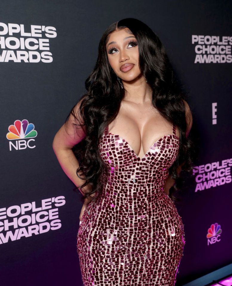 2021 E! People's Choice Awards - Backstage