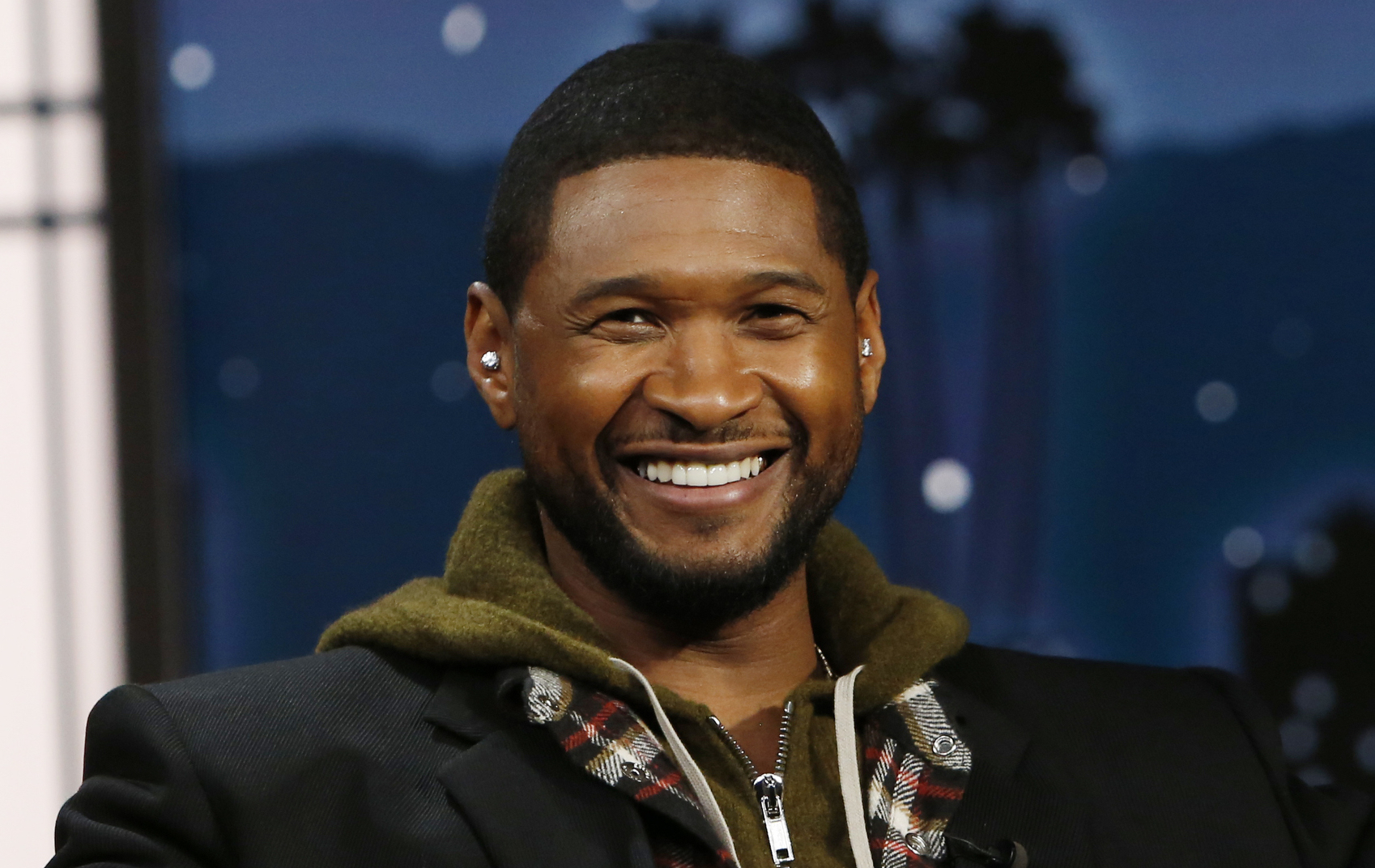Usher’s Buzzy Tiny Desk Concert Sparks Hilarious ‘Watch This’ Memes