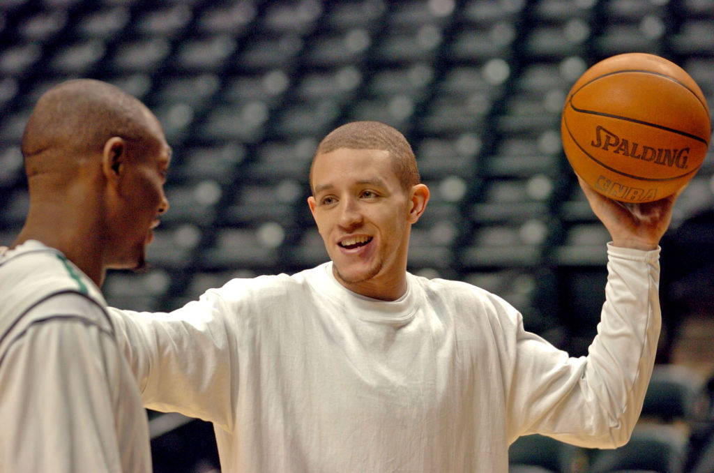 (042905 - INDIANAPOLIS, IN) The Celtics' Delonte West, right, (042905celticsdg - Staff Photo by David Goldman. Saved in Photo SAT/FTP)