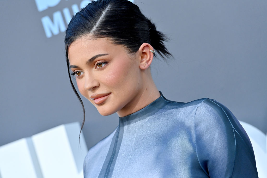 Kylie Jenner Was Dripping in Nearly $10 Million in Diamonds at the