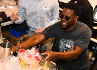 Kevin Hart Debuts His New Cocktails At Sugar Factory American Brasserie Orlando