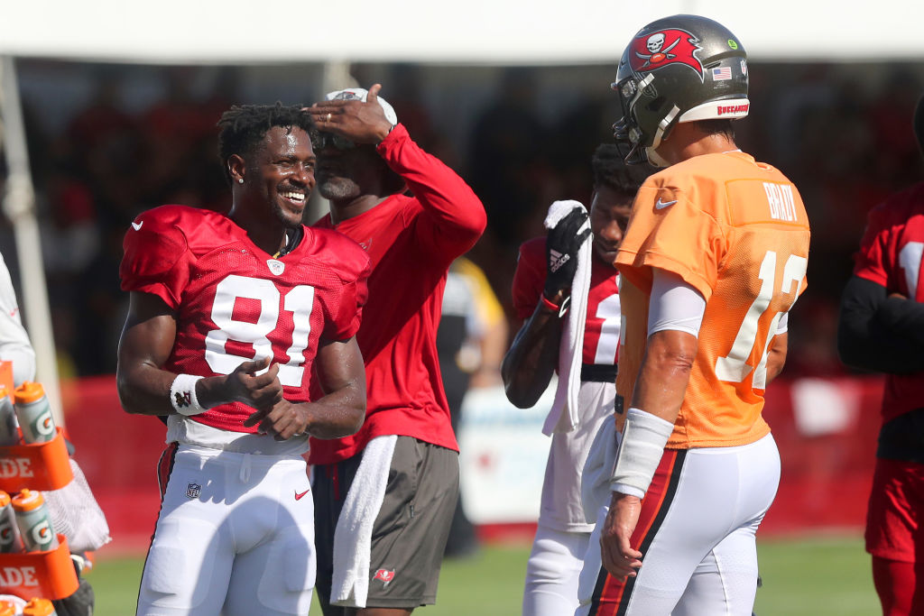 N.A.S. Antonio Brown Posts Fake Photoshop Nude Gisele Bündchen On