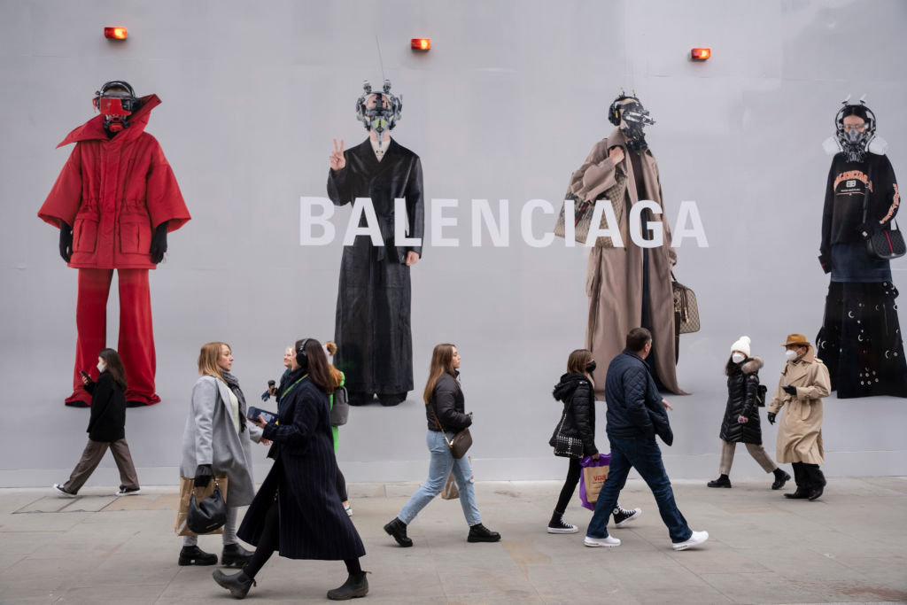 What is Balenciaga's 'sexual' ad campaign controversy, featuring