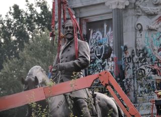 Richmond, Virginia Removes Statue Of Confederate General Robert E. Lee