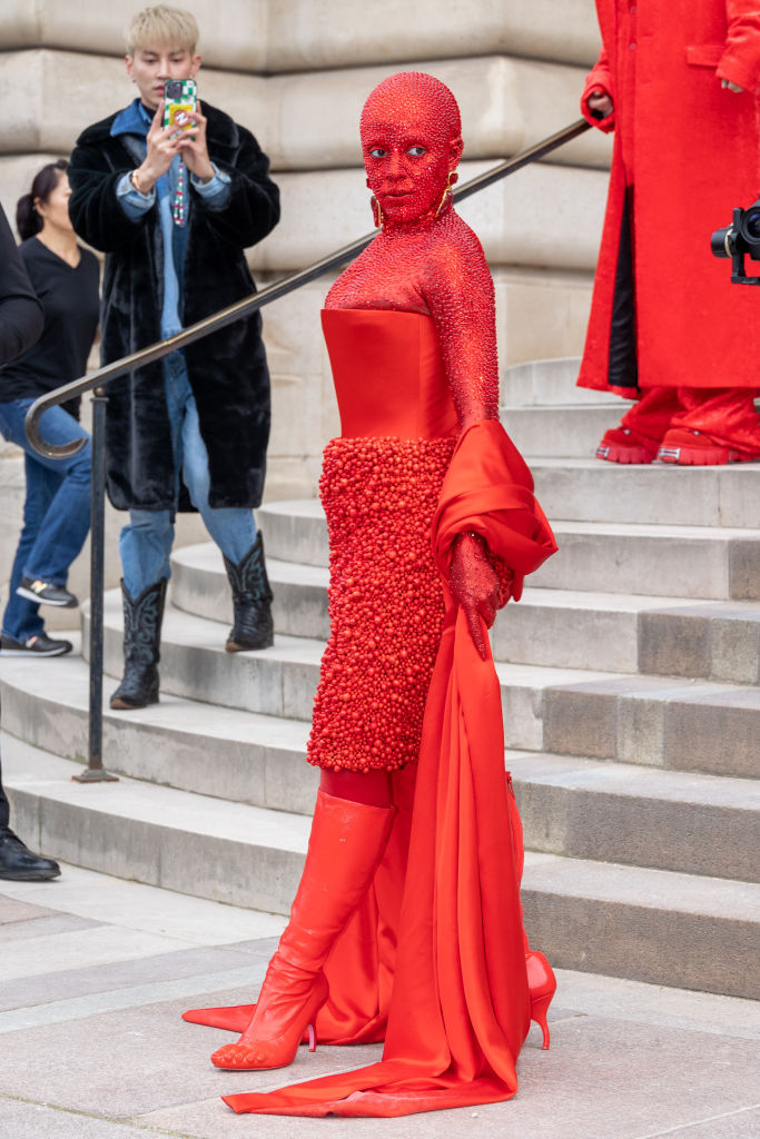 Schiaparelli: Outside Arrivals - Haute Couture Spring Summer 2023