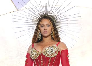 Atlantis The Royal Grand Reveal Weekend 2023 - Beyonce Performance