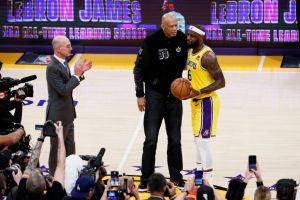 NBA Basketball: Lakers vs Thunder