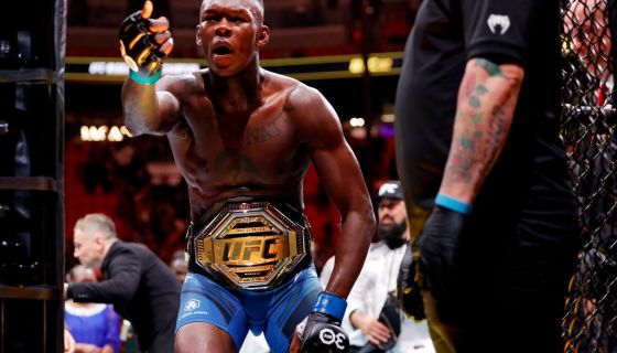 Israel Adesanya Reclaims Middleweight Championship At UFC287 Israel Adesanya Reclaims Middleweight Championship At UFC287