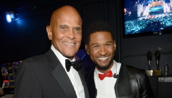 Usher & Harry Belefonte at 28th Annual Rock and Roll Hall Of Fame Induction Ceremony - Inside