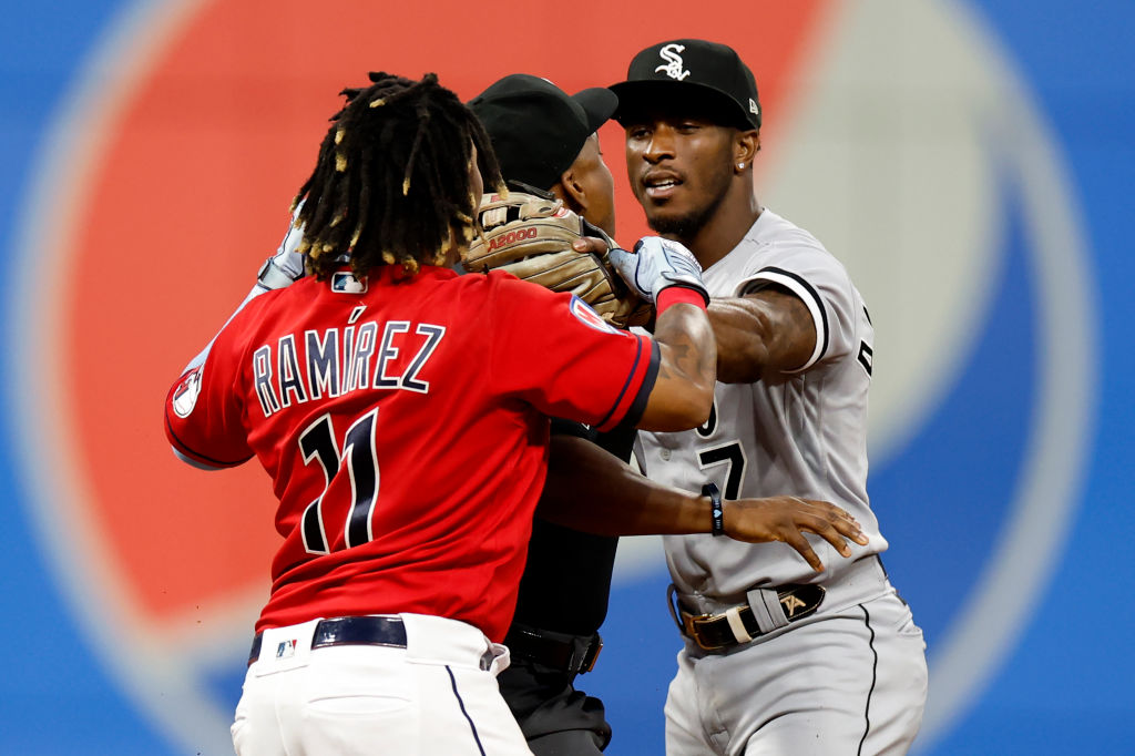 Twitter Drags Tim Anderson After Jose Ramirez Knocks Him Out