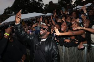 Sean "Diddy" Combs Fulfills $1 Million Pledge To Howard University At Howard Homecoming – Yardfest