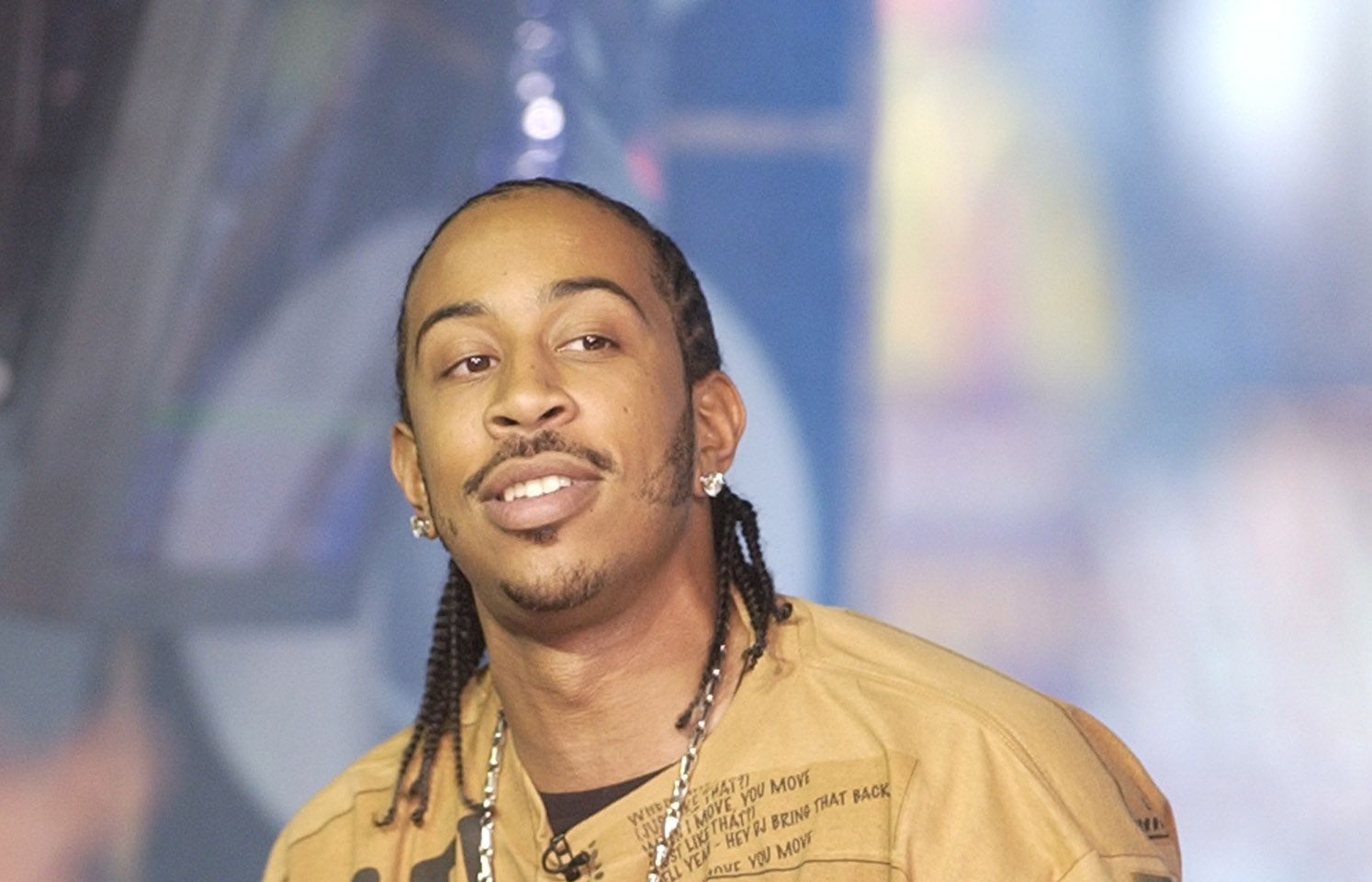 Ludacris Visits MTV's TRL to Promote His New CD "Chicken and Beer" - October 7, 2003