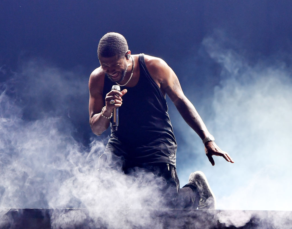 Usher ‘Caught Up’ In Emotions At Final Las Vegas Performance