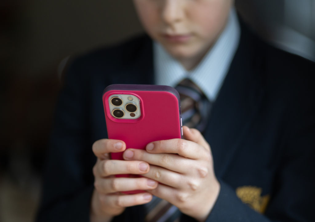 Plan To Ban Use Of Mobile Phones In Schools In England