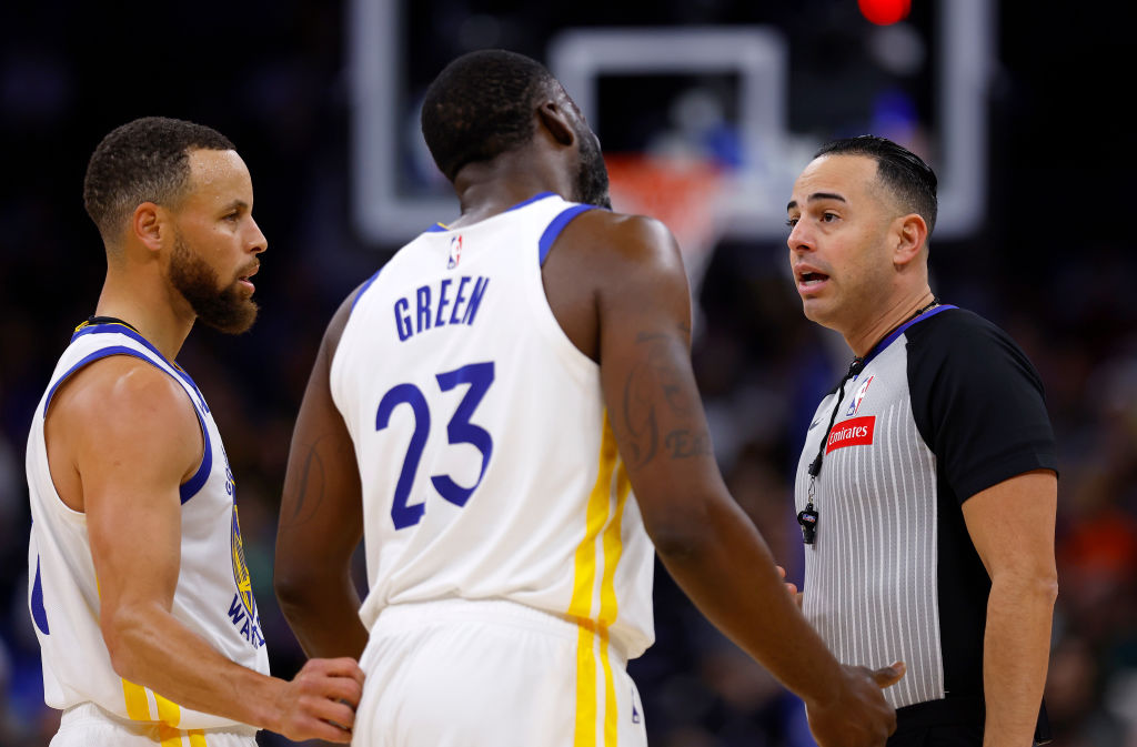 Stephen Curry Emotional & Close To Tears After Draymond Green Gets Ejected Four Minutes Into Must-Win Game Against The…