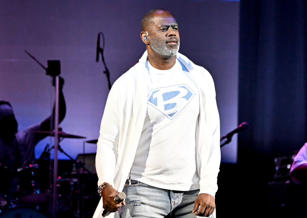 Brian McKnight Gets Dragged For Praising His Stepdaughter After Seemingly Disowning His Biological Children