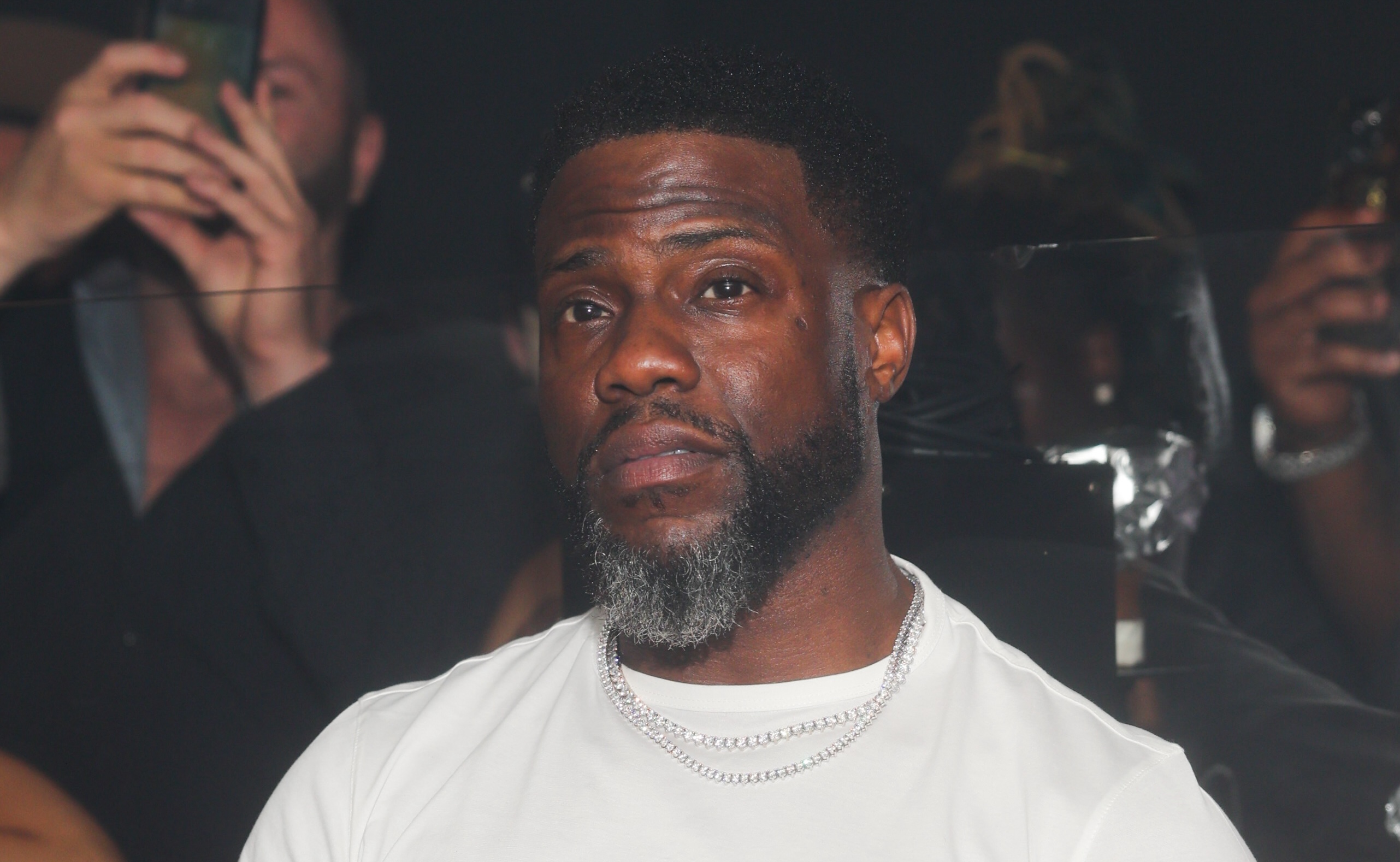RET TA GO: Kevin Hart Sparks Hilarious Memes After Partying With Usher & Latto Past His Bedtime