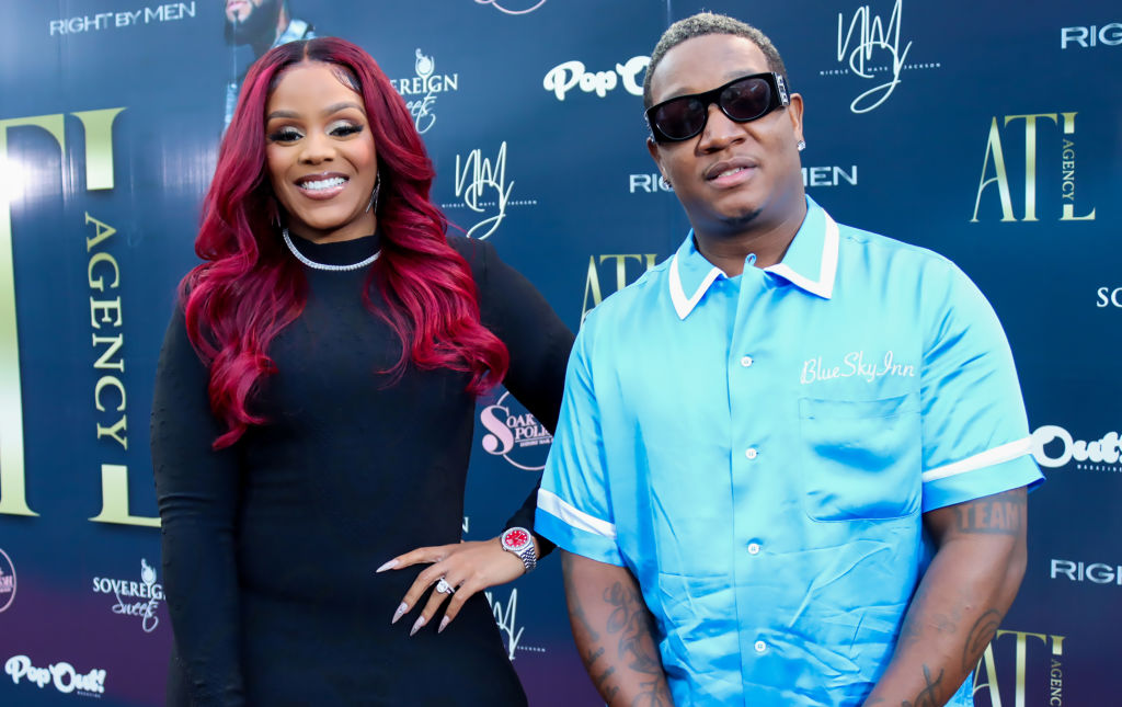 <div>It’s Going Down: Yung Joc & Kendra Robinson Headed For Divorce After Viral Video Of Potential Infidelity</div>