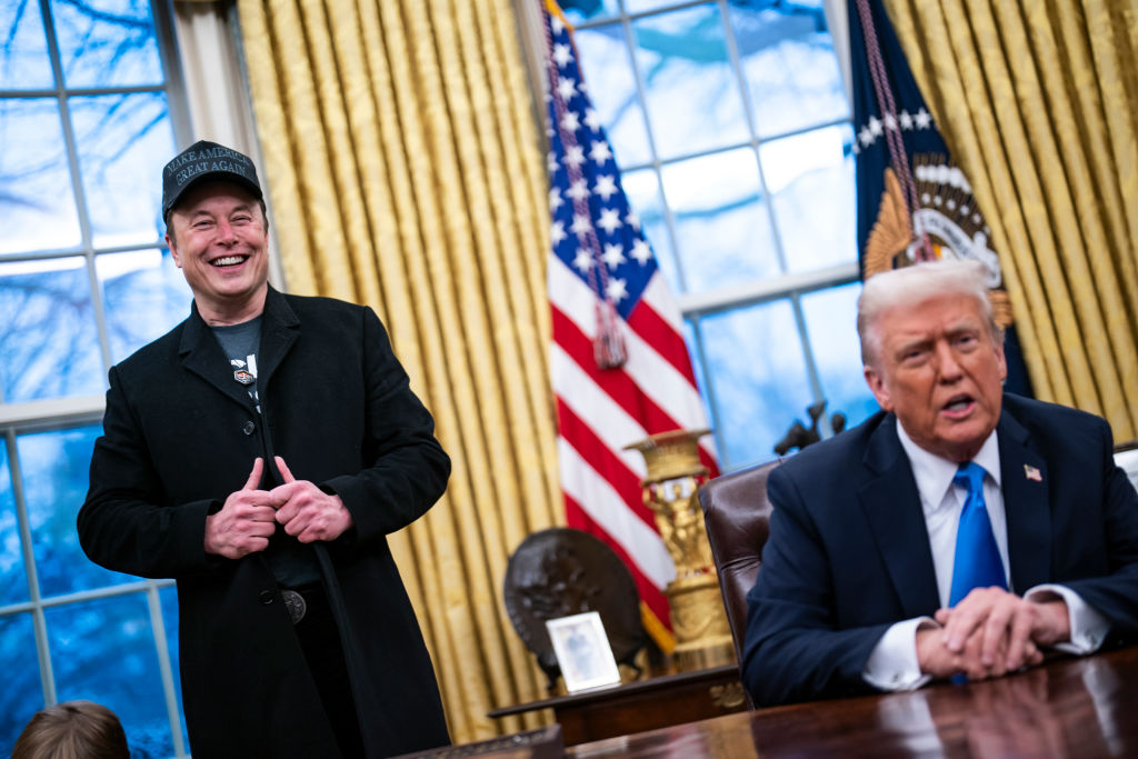 Elon Musk And Donald Trump Are Fighting Again Elon Musk And Donald Trump Are Fighting Again