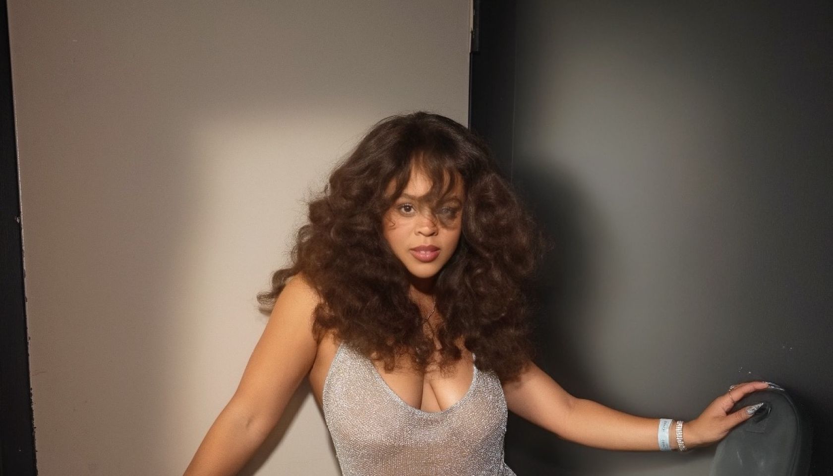 Summer Dennis Behind The Verse