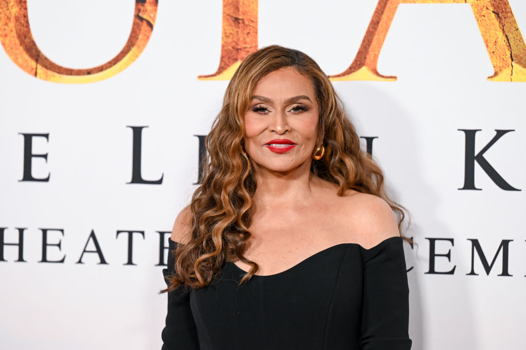 Merciful Matriarch Tina Knowles Keeps It Cute With Curated Clapback, Seemingly Subtly Suggests Nicki Minaj Is ‘Losing Her Mind’ After Roc Nation Rant
