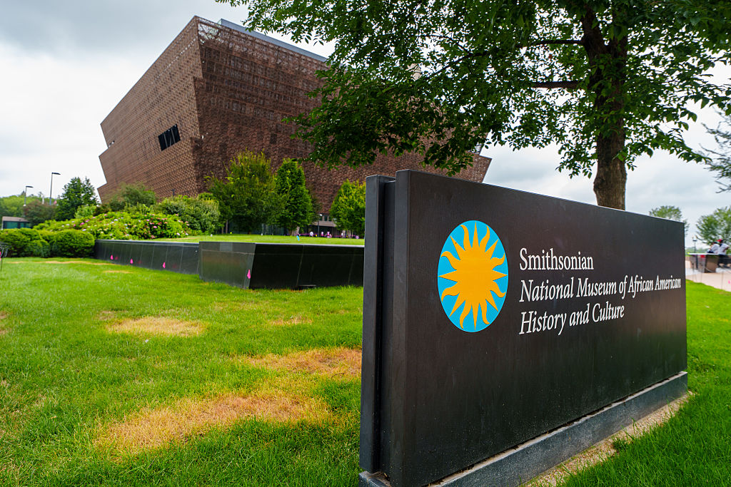 Donald Trump Attacks Smithsonian Over Slavery Exhibits Donald Trump Attacks Smithsonian Over Slavery Exhibits