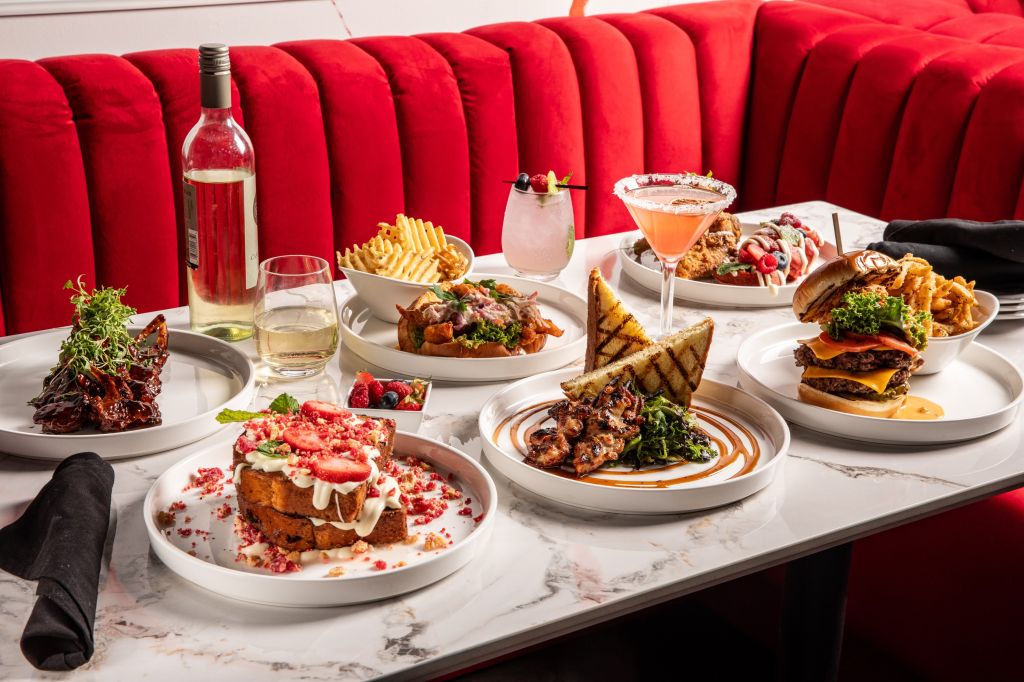 Redd Room Bistro