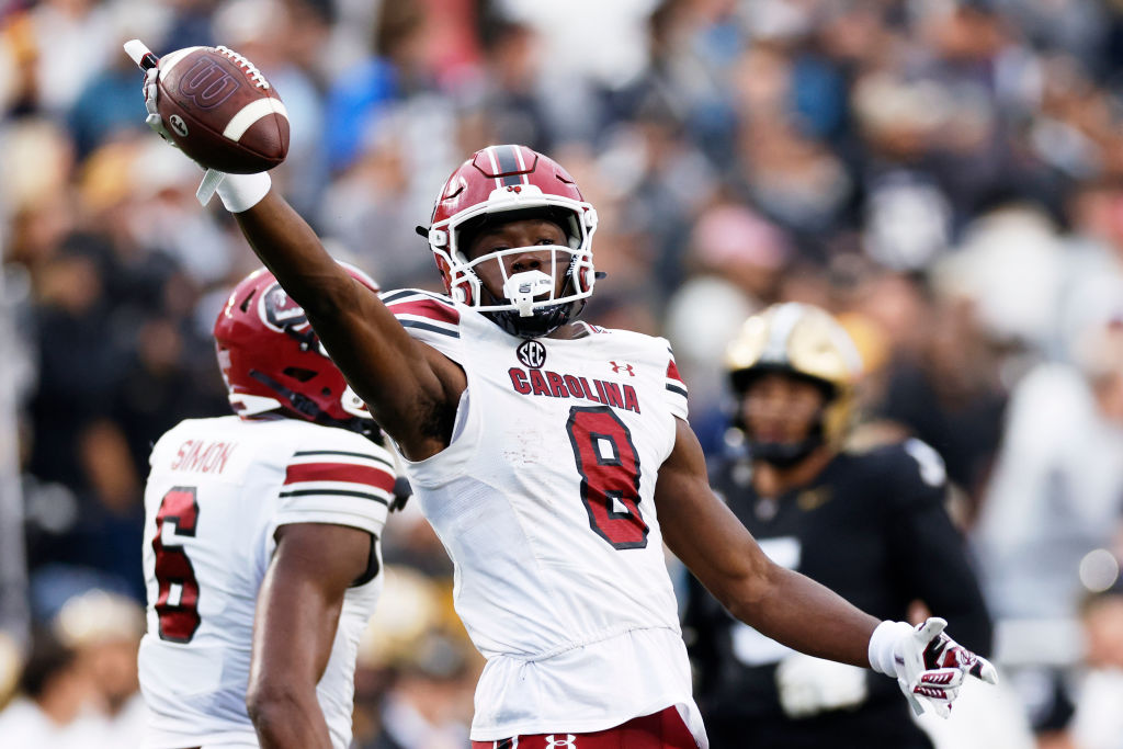 Nice Try, Troll: Texas DPS Trooper Sent Home After Shady Shoulder Check On South Carolina’s Nyck Harbor, LeBron James Calls It ‘Premeditated’