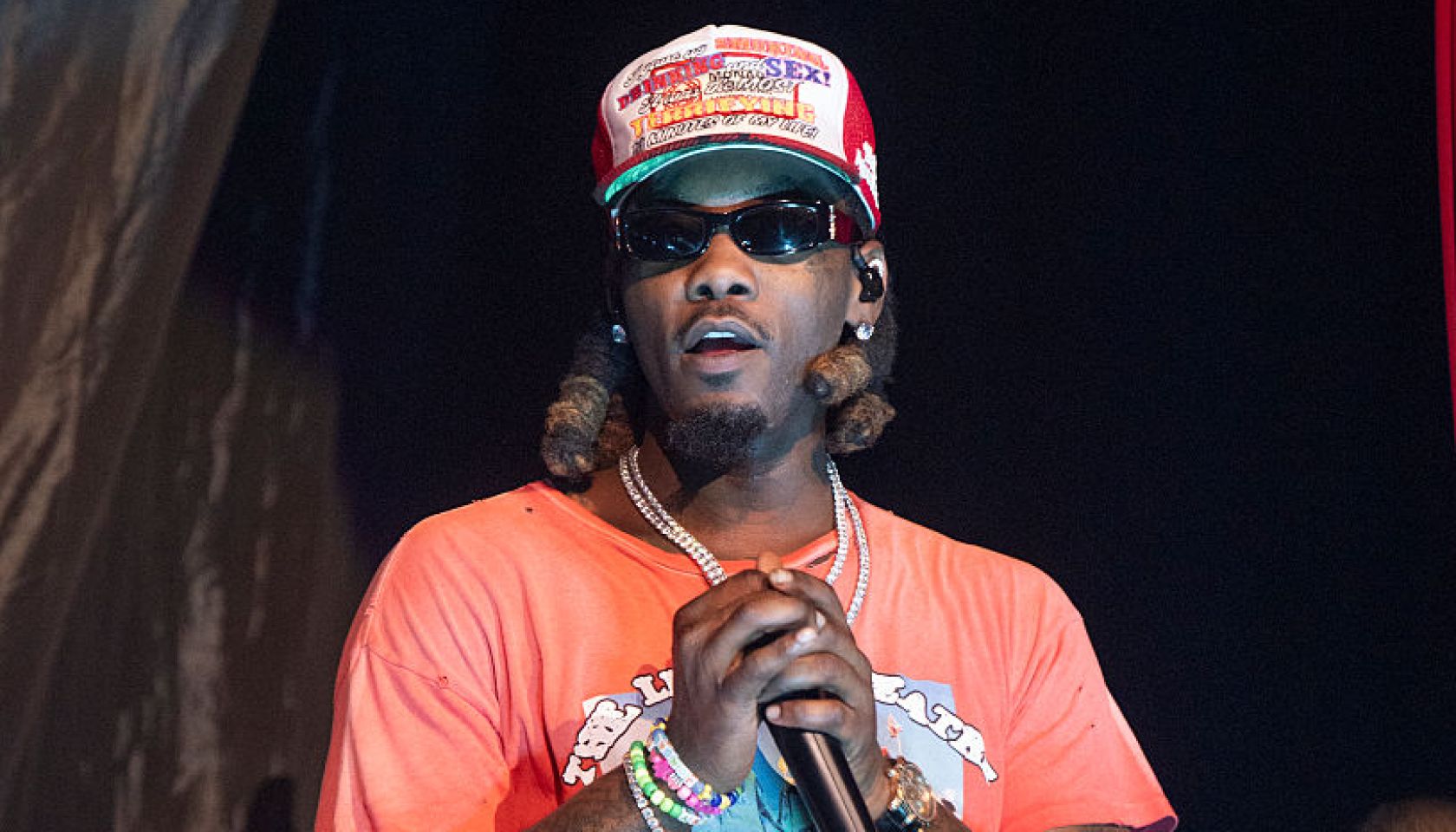 Offset Takes Wheelchair Onstage To Perform After Shooting Offset Takes Wheelchair Onstage To Perform After Shooting