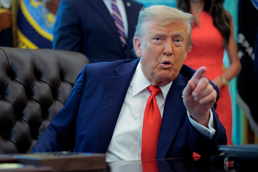 Trump Refuses To Apologize For Racist Ape Video Of Obamas, Says He ‘Didn’t See’ It: ‘I Didn’t Make A Mistake’