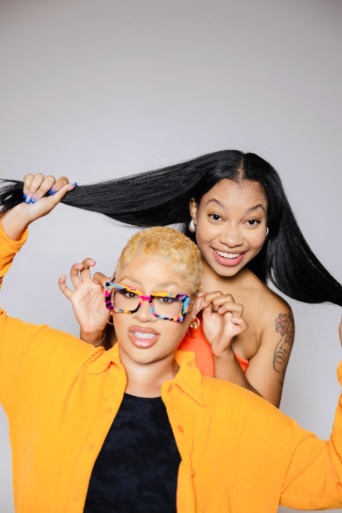 ‘Unhinged & Immoral’ Hosts Jamila Bell & Mecca Evans Explain Their Podcast’s Potent Mix Of Pop-Culture, Cackles & Pure Personality [Exclusive]