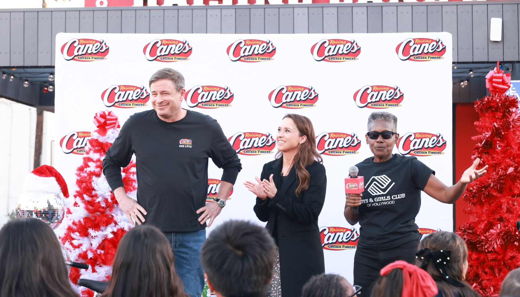 Lacey Chabert & Raising Cane’s Make Bike Donation in Hollywood Lacey Chabert & Raising Cane’s Make Bike Donation in Hollywood