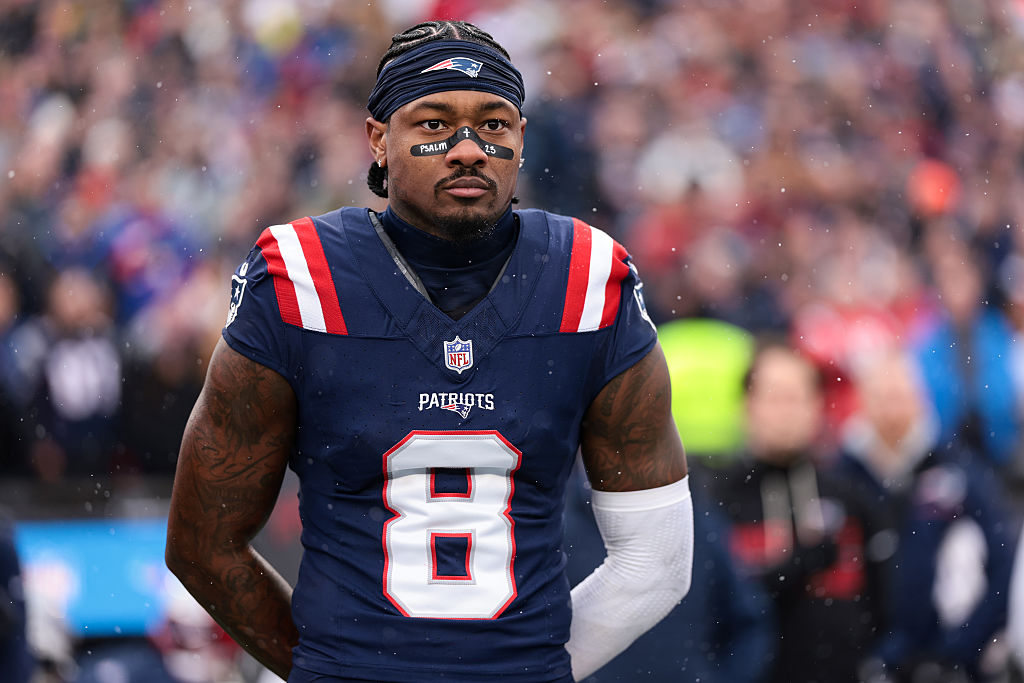 Stefon Diggs plays at Buffalo Bills v New England Patriots - NFL 2025