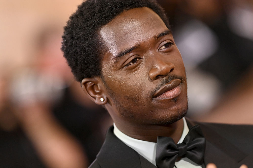 00-T-Challa? Dodging Damson Idris Side-Steps ‘Black Panther’ & James Bond Questions At The Golden Globes