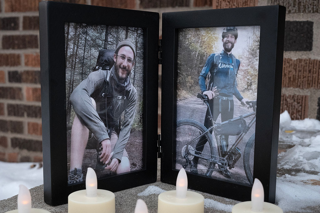 ICE Update: Trump Allegedly Reconsidering Presence In Minnesota, NRA Refutes Claim Alex Pretti Shooting Justified