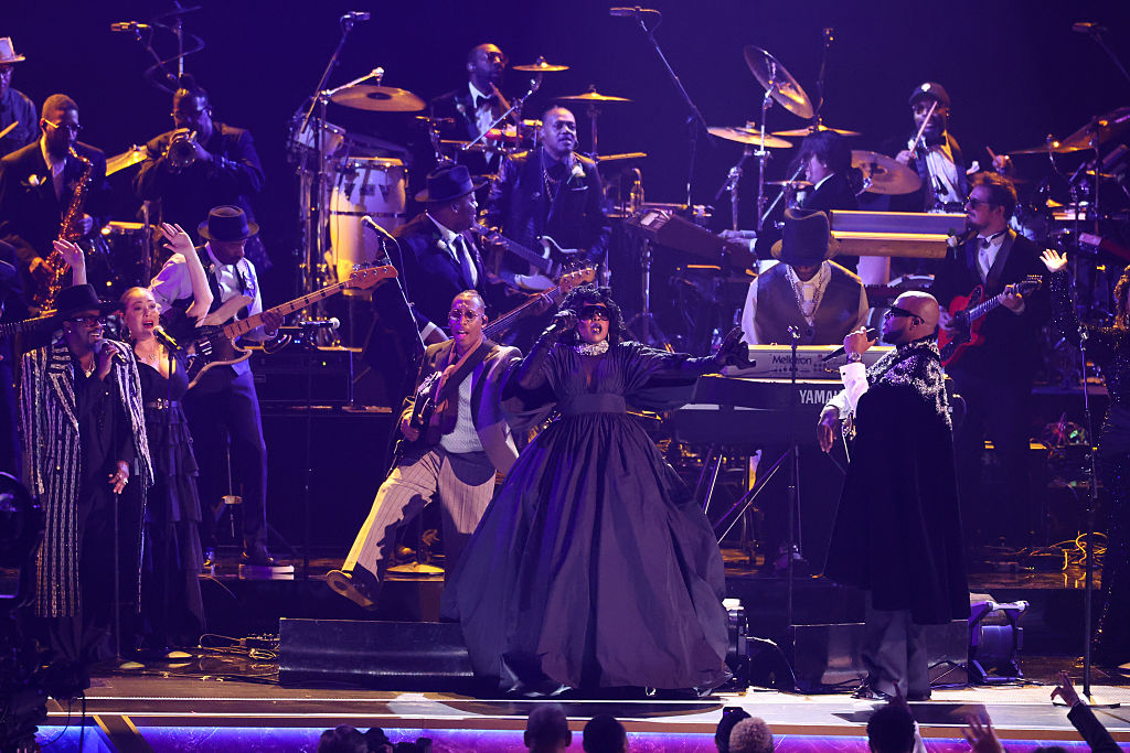 lauryn hill grammys d-angelo roberta flack tribute