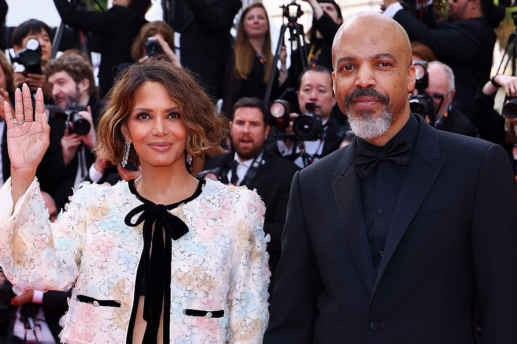 Blissfully Booed Up: Halle Berry Confirms Engagement To Van Hunt After Years Of Speculation–‘Of Course’
