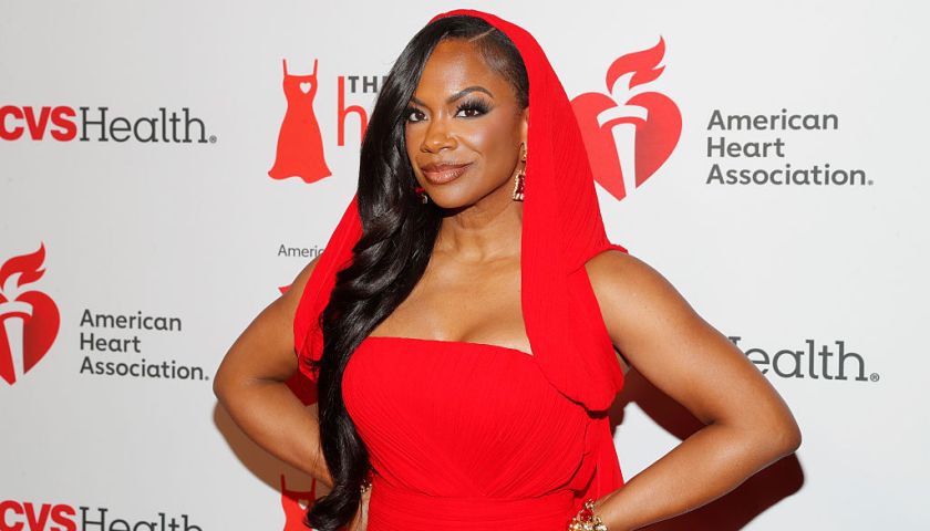 Erica Dixon's Mystery Man "More Than Willing" To Appear On LHHATL With Her Erica Dixon's Mystery Man "More Than Willing" To Appear On LHHATL With Her